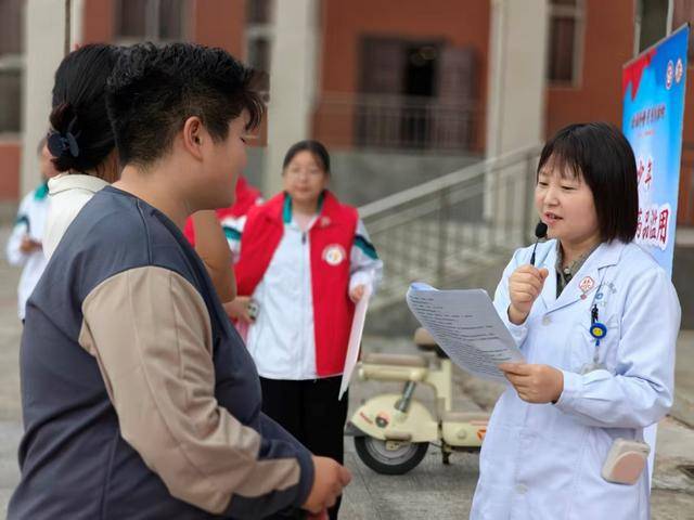 陜西省醫學傳播學會“護苗行動”青少年涉毒麻精藥品宣教活動順利開展:青柚苗