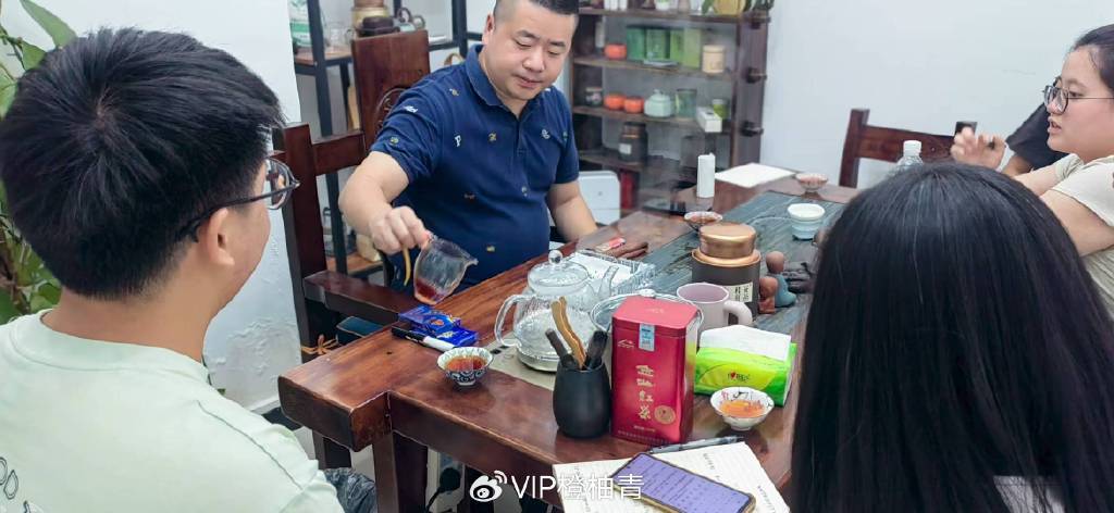 重慶三峽學院學子走進橙柚青網絡科技 共探職業發展與國際貿易新機遇:青柚苗
